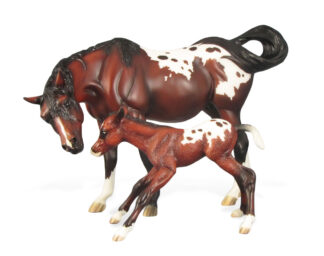 Breyer Naomi & Wynonna