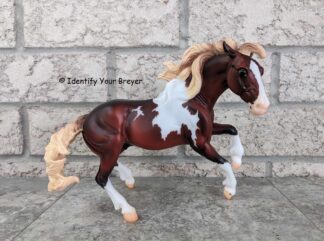 Breyer Nokota Shelby Pinto