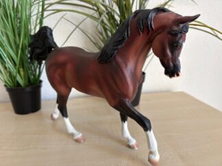 Modellpferd Resin Traditional Arabian